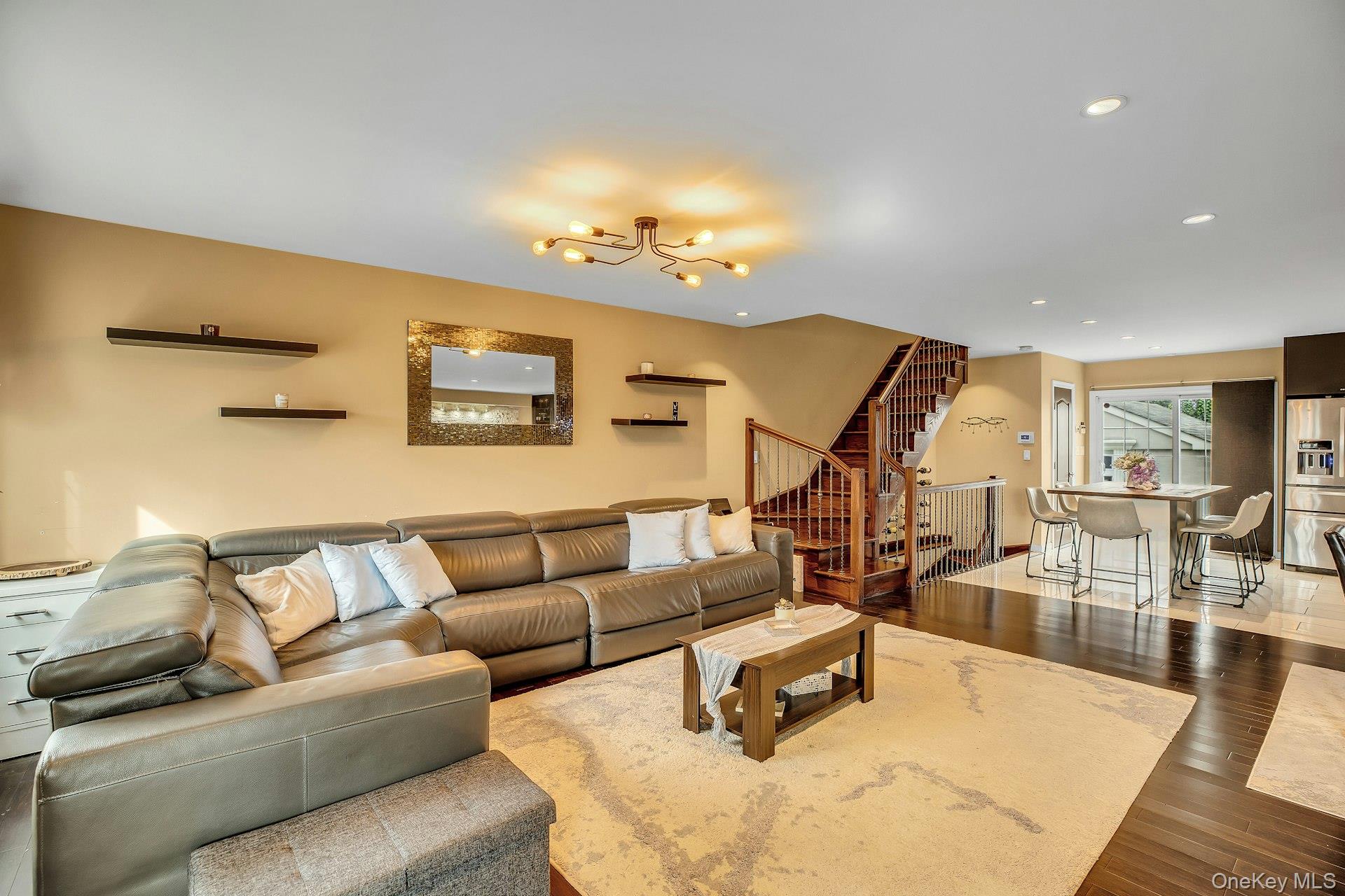 97 Coventry Avenue – For Sale photo 2