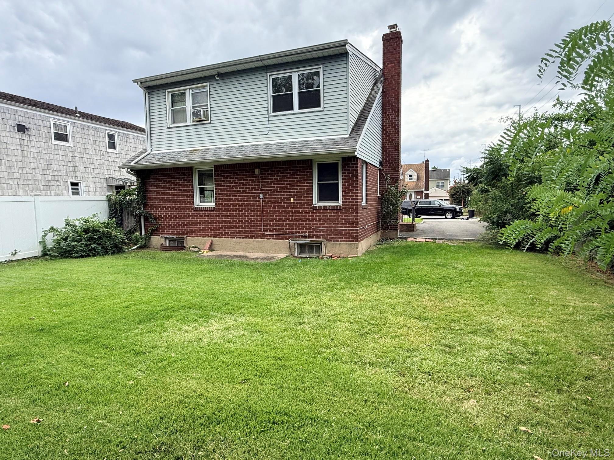 220 Manhattan Avenue, Unit 1 photo 3