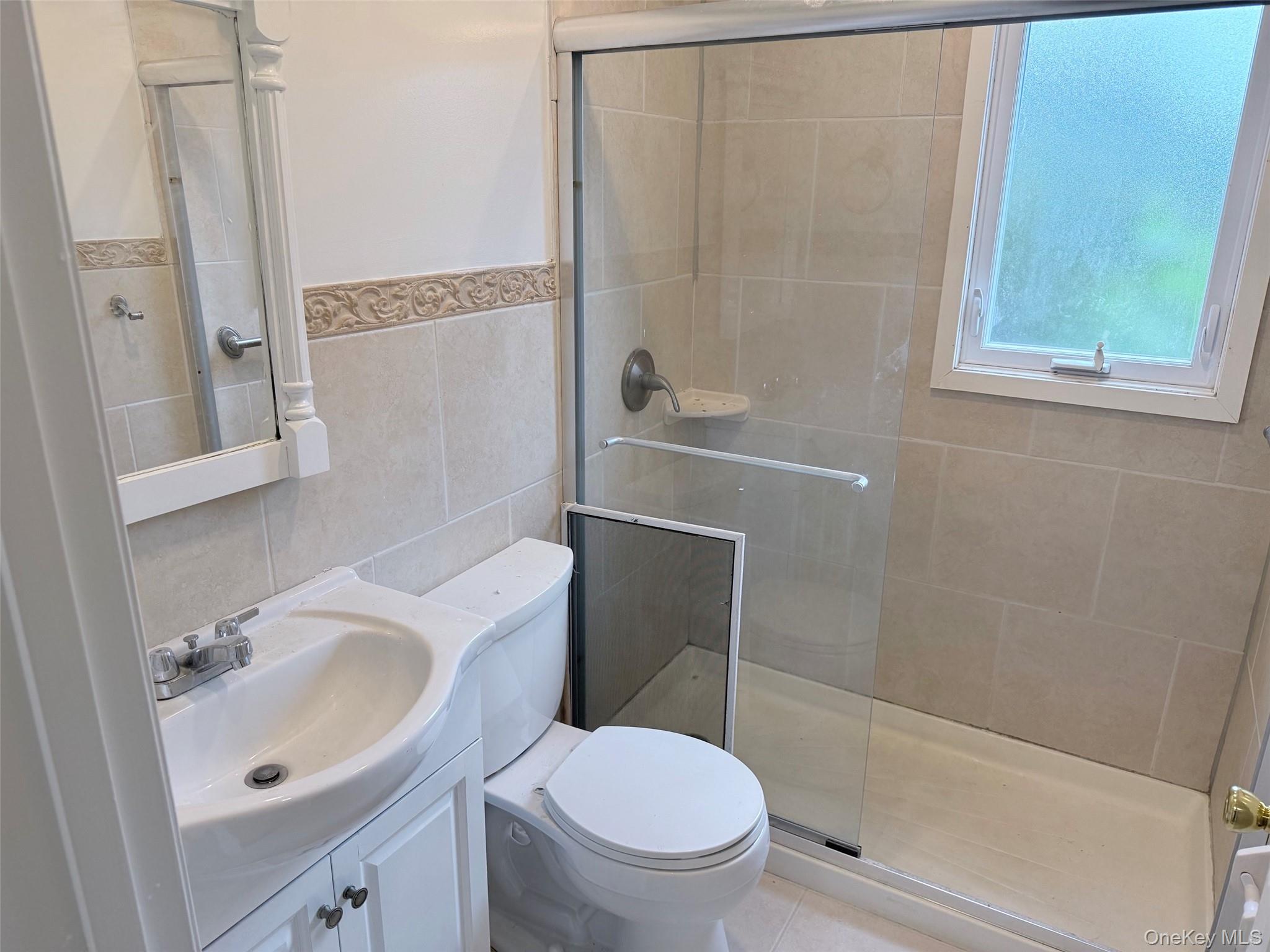 220 Manhattan Avenue, Unit 1 photo 11