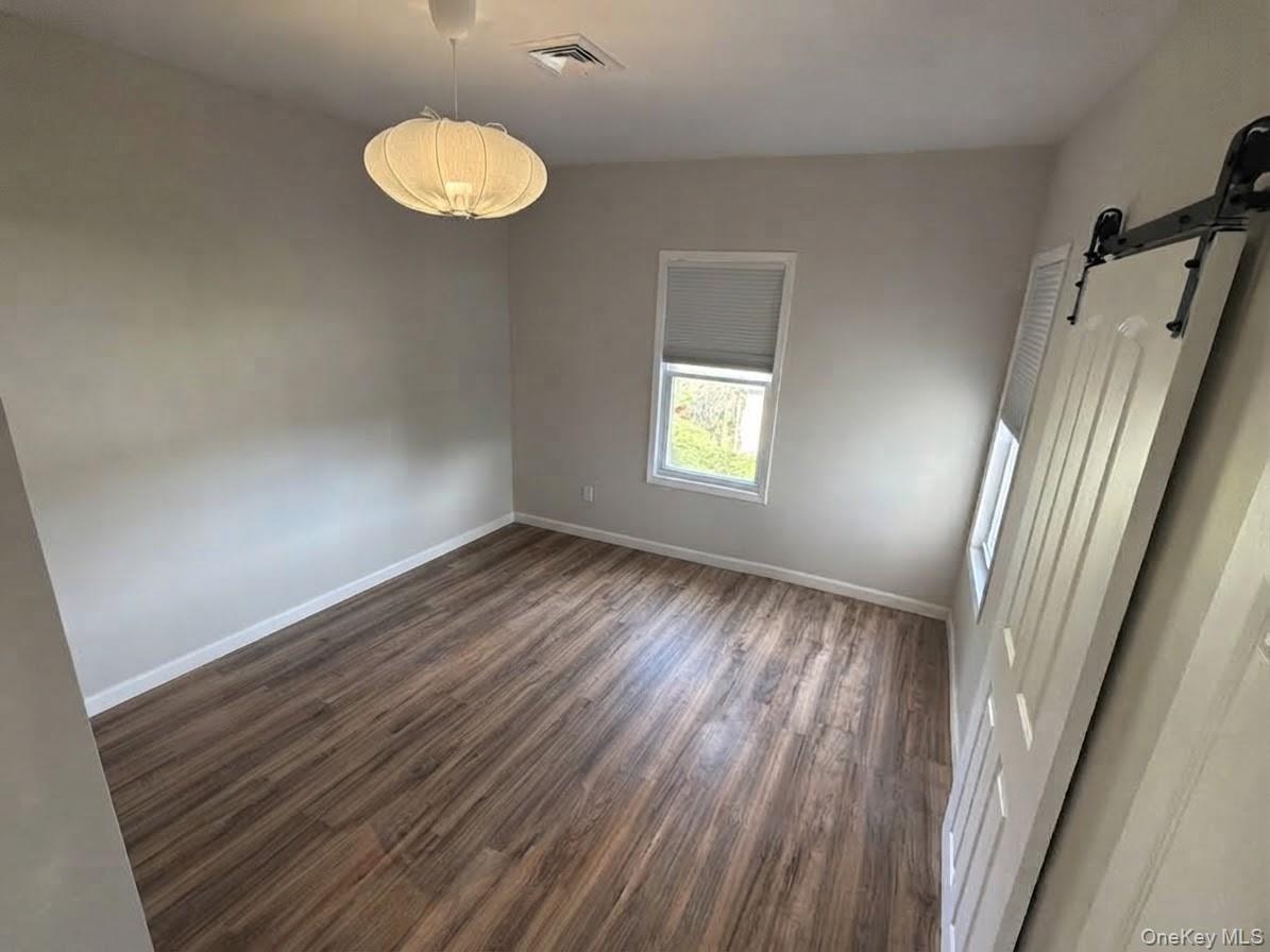40 Tyler Avenue, Unit 4 photo 7