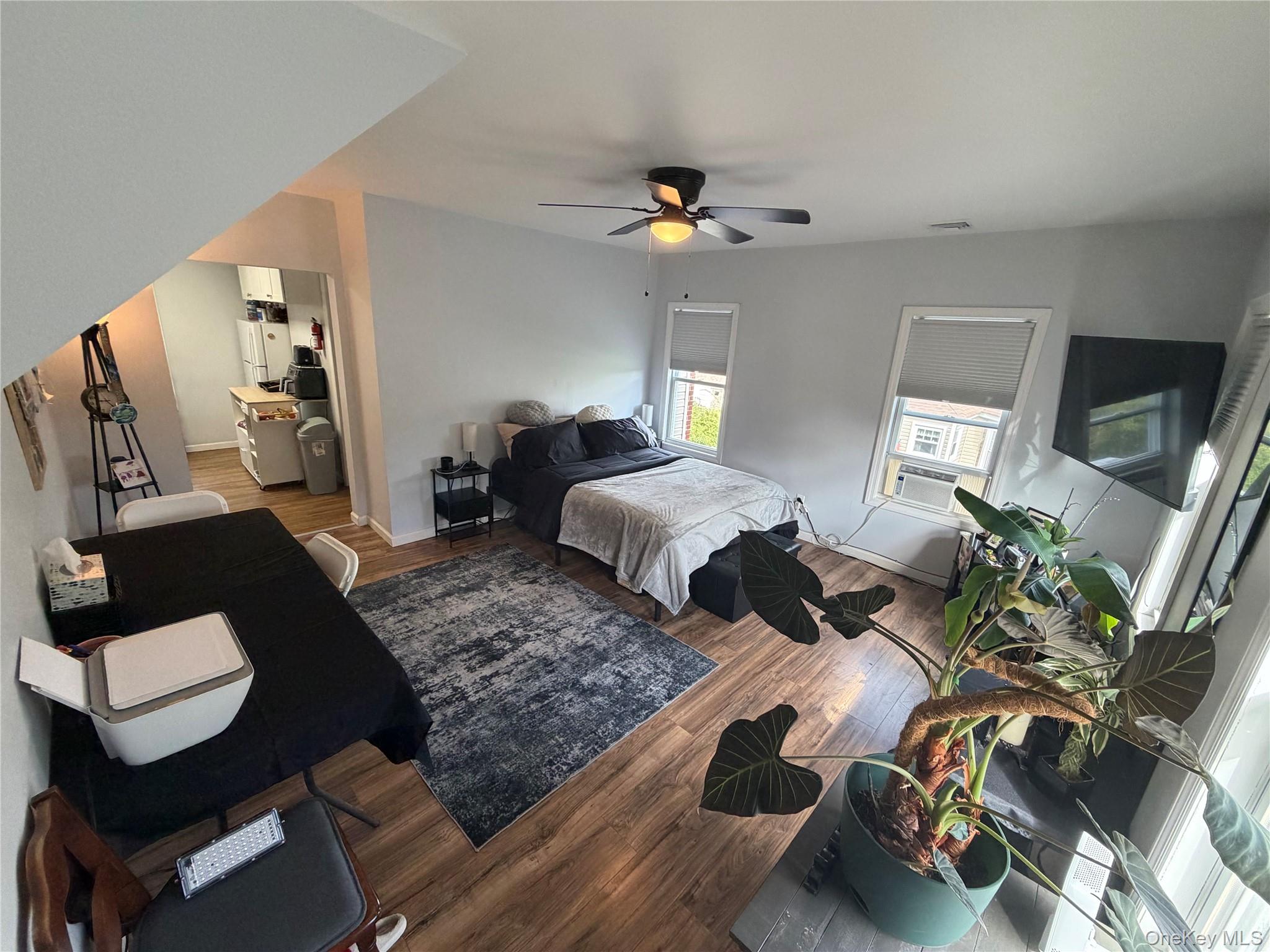 40 Tyler Avenue, Unit 4 photo 4