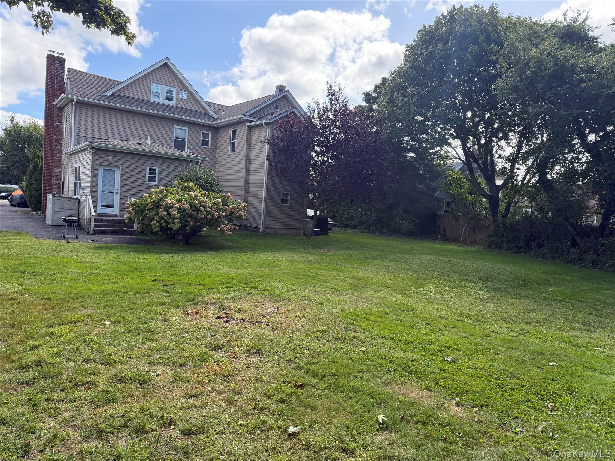 40 Tyler Avenue, Unit 4 photo 11