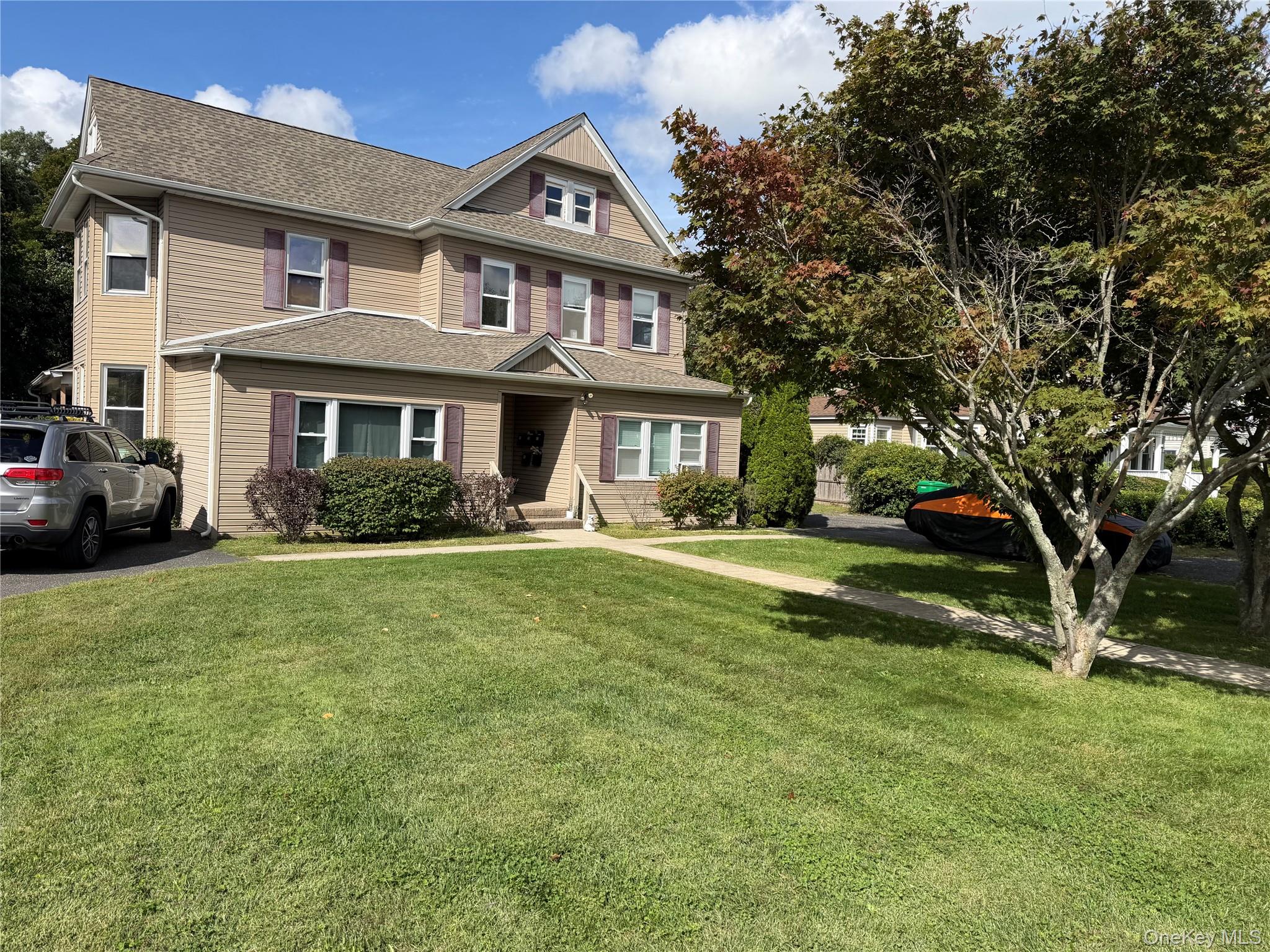 40 Tyler Avenue, Unit 4