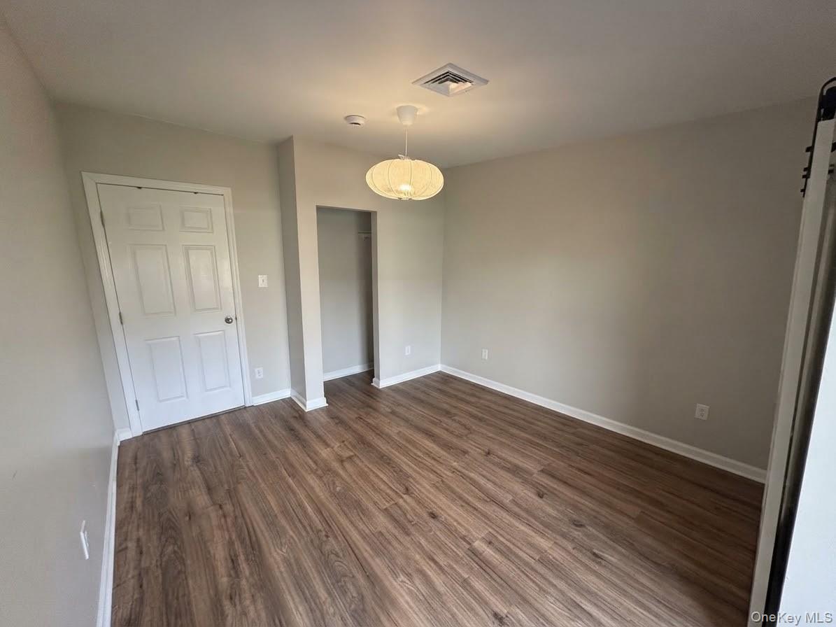 40 Tyler Avenue, Unit 4 photo 8