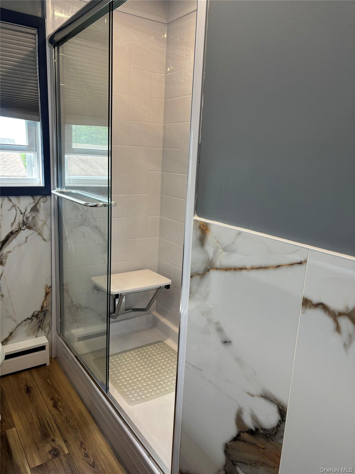 27 Hendrick Avenue, Unit Upper photo 8