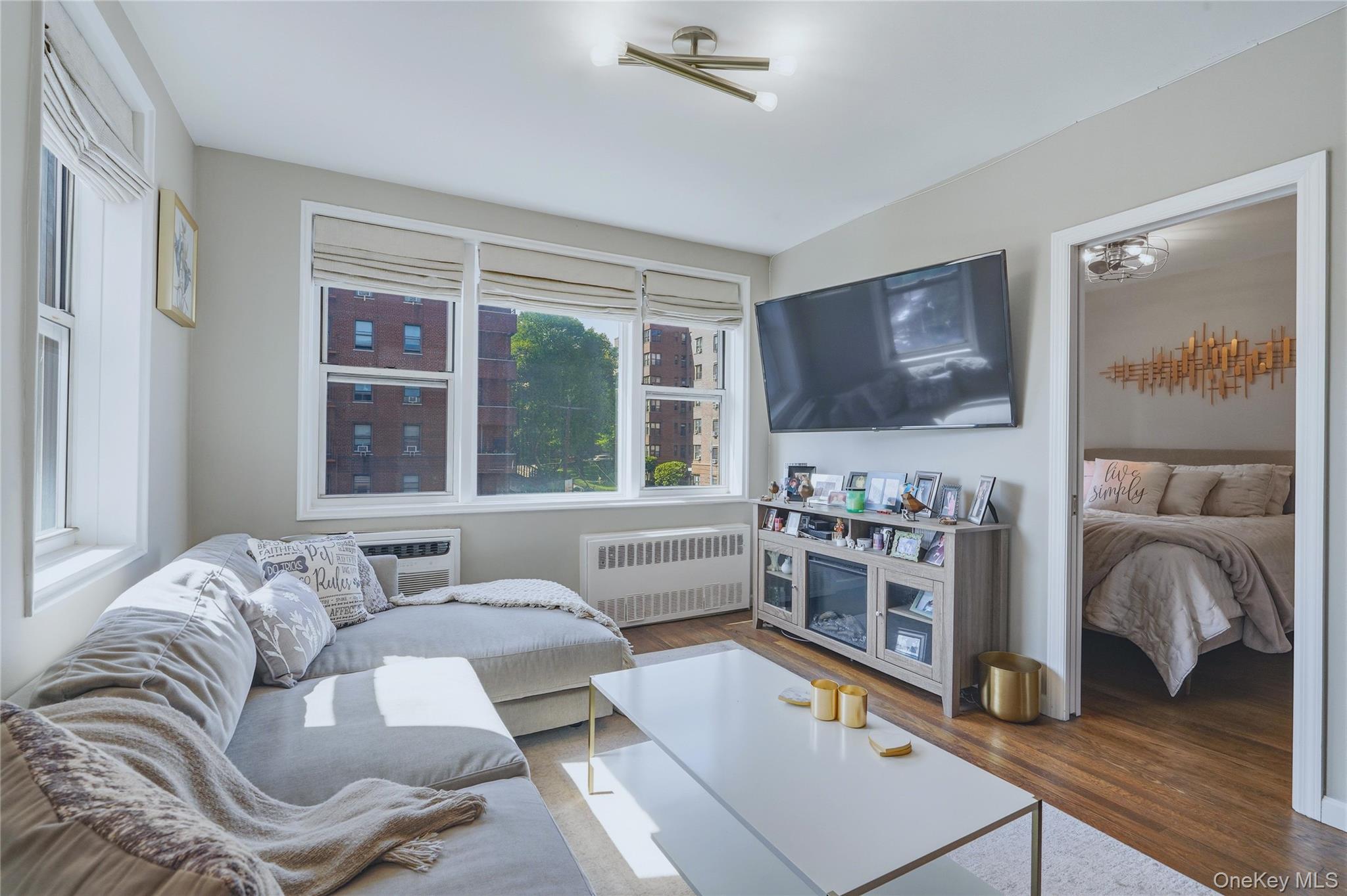 3475 Greystone Avenue, Unit 7F photo 9