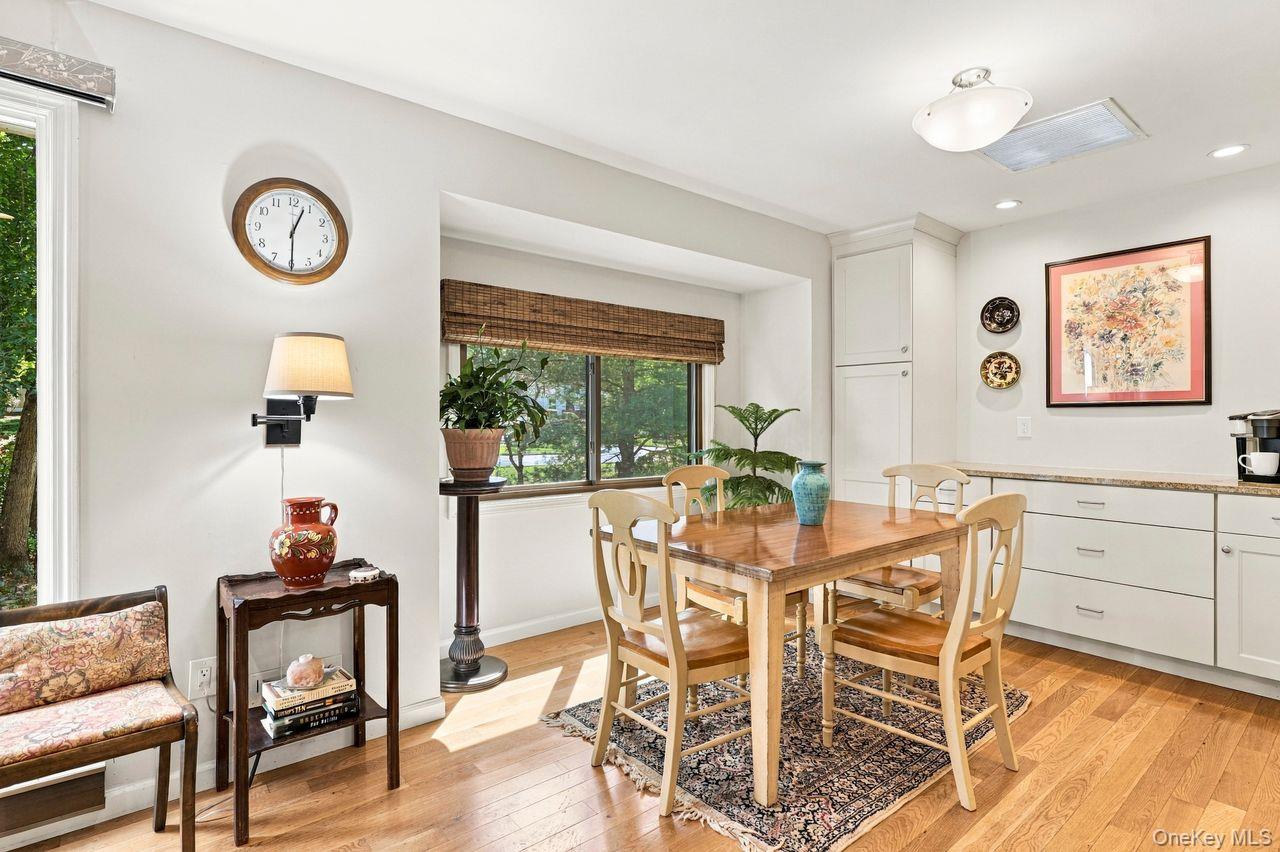45 Jefferson Oval, Unit G photo 5