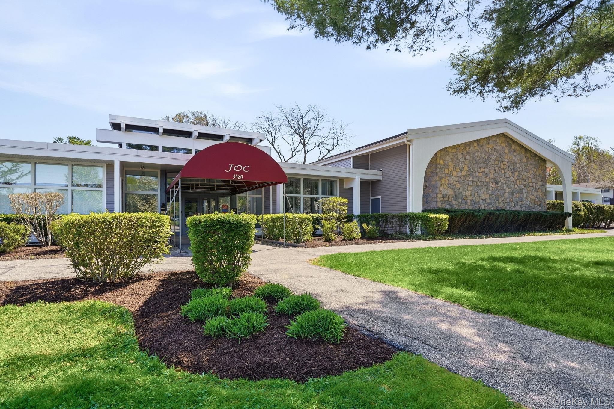 45 Jefferson Oval, Unit G photo 18