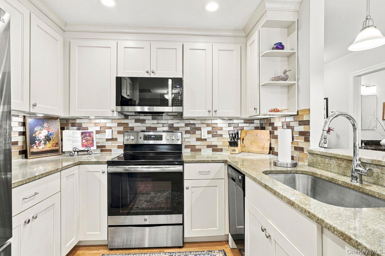 45 Jefferson Oval, Unit G photo 2
