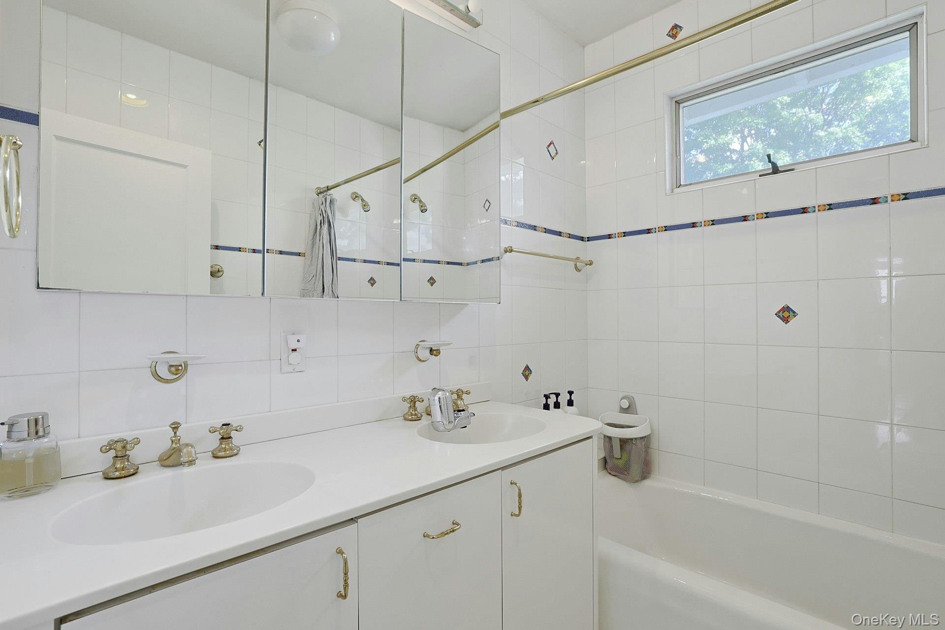617 Munro Avenue – For Sale photo 28