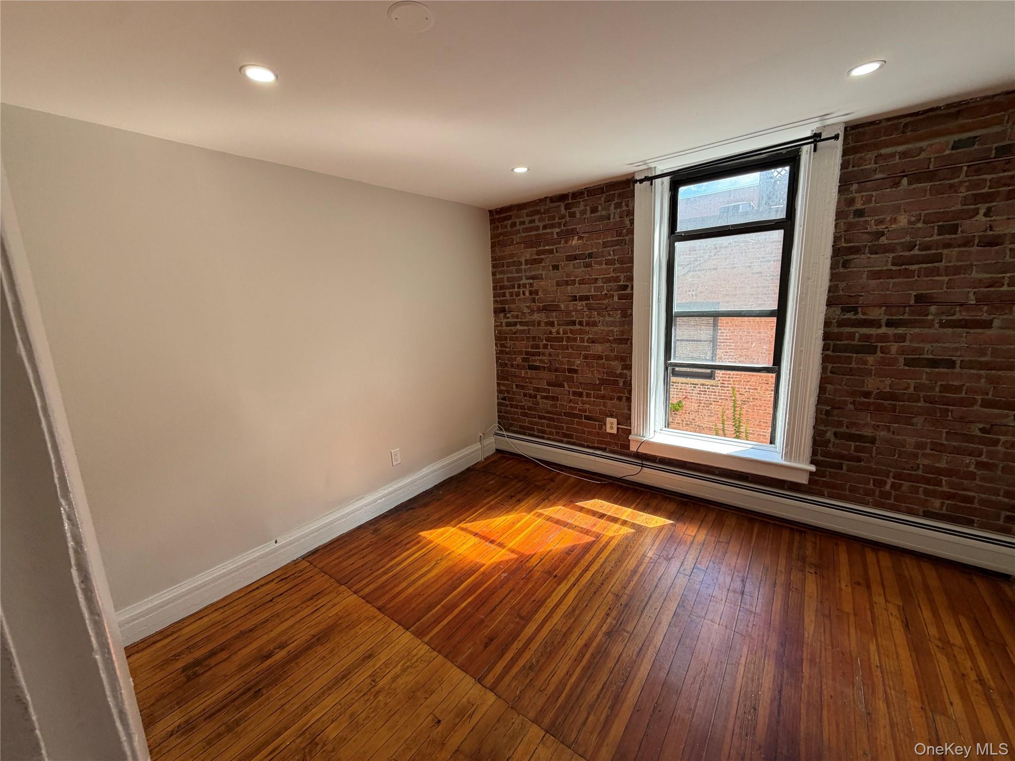 465 Main Street, Unit 6 photo 4