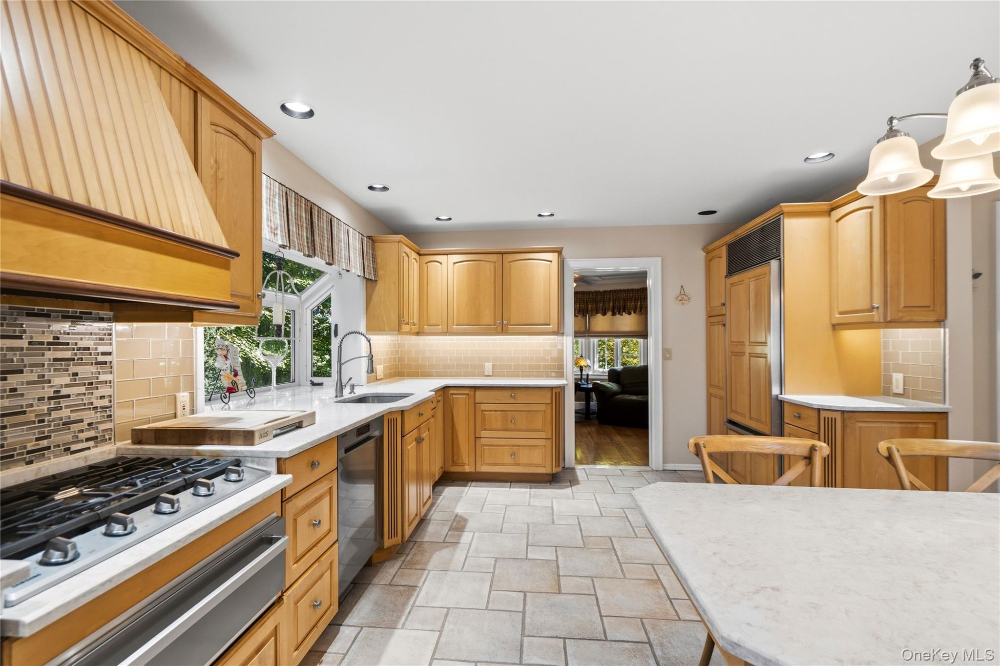 22 Nassau Boulevard – For Sale photo 17