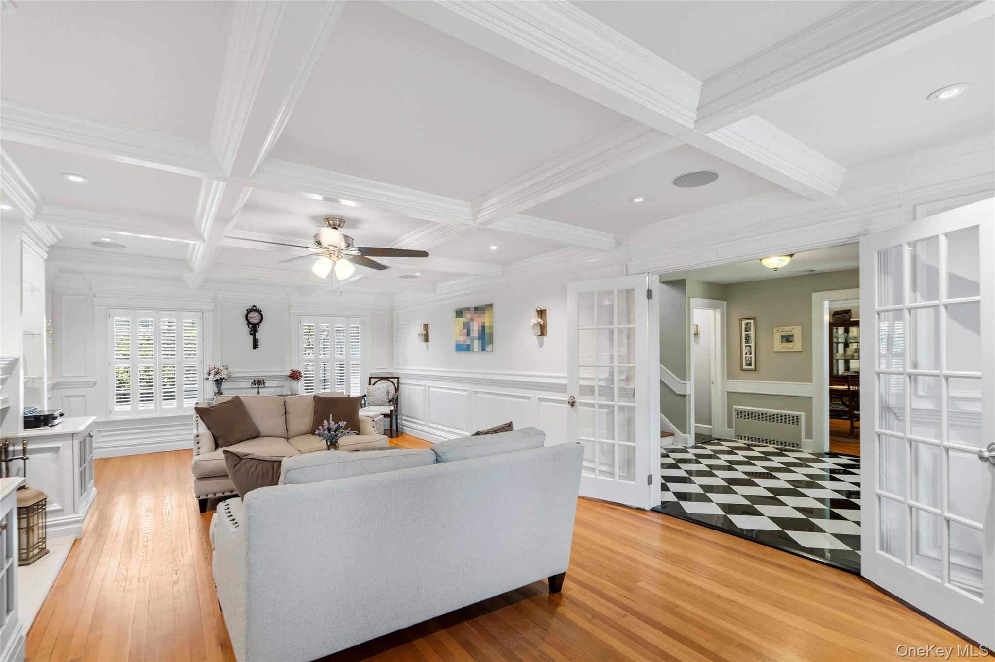 22 Nassau Boulevard – For Sale photo 6