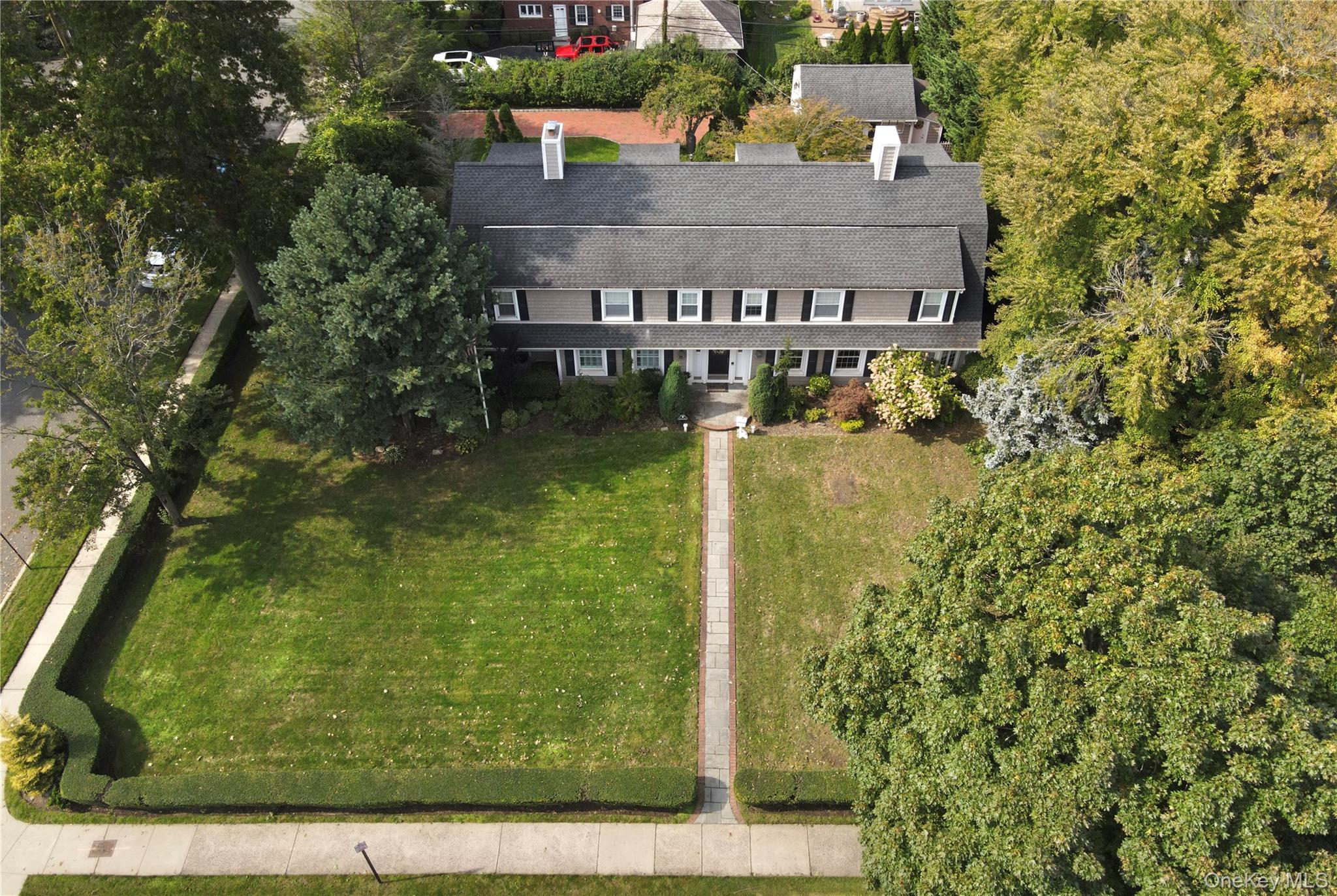 22 Nassau Boulevard – For Sale photo 48