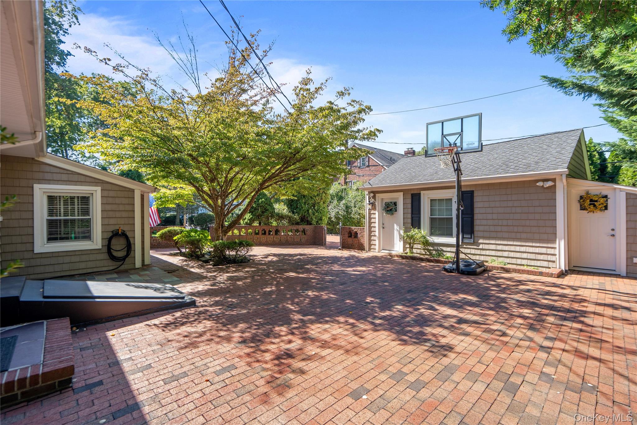 22 Nassau Boulevard – For Sale photo 43