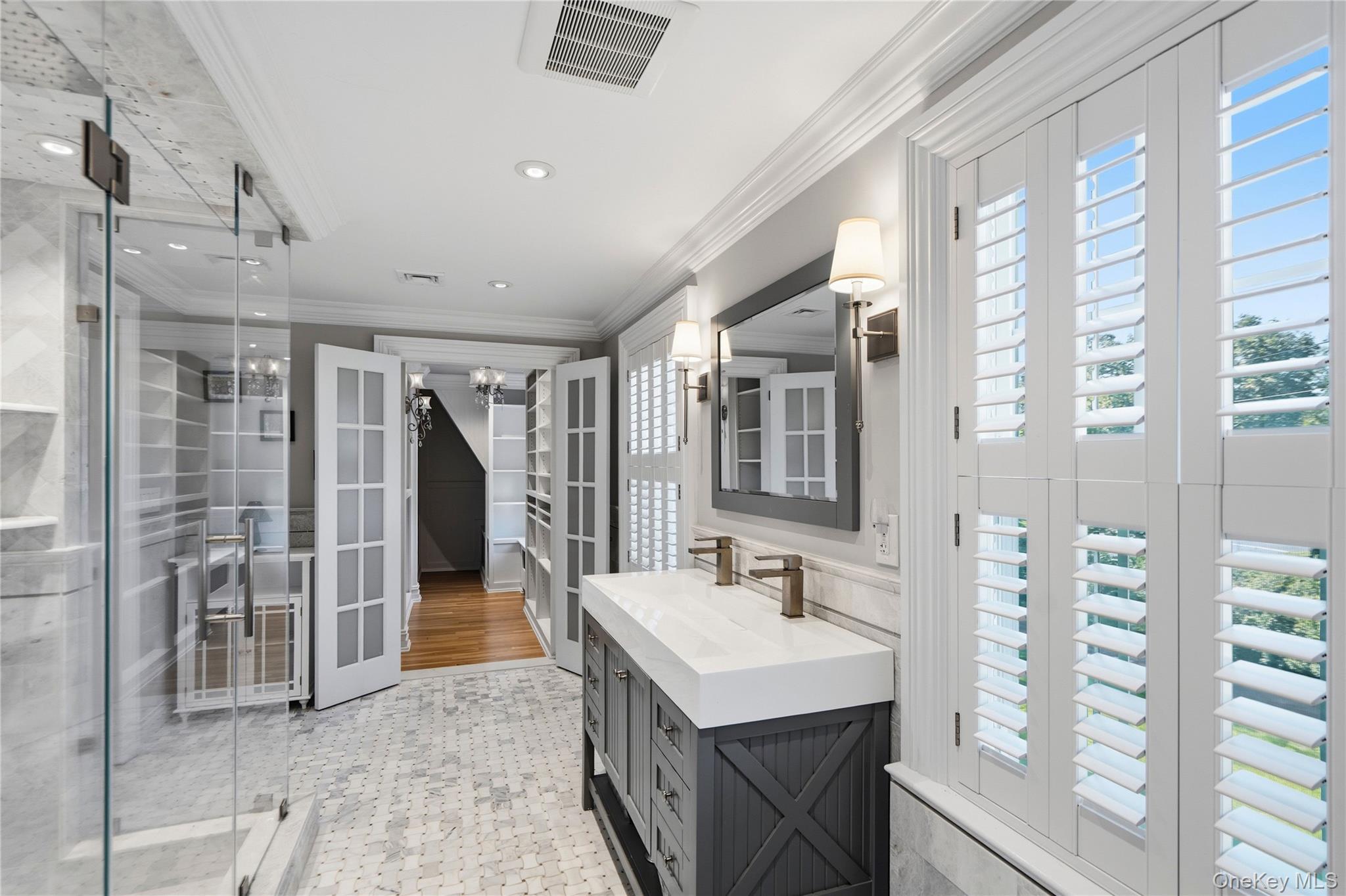 22 Nassau Boulevard – For Sale photo 24
