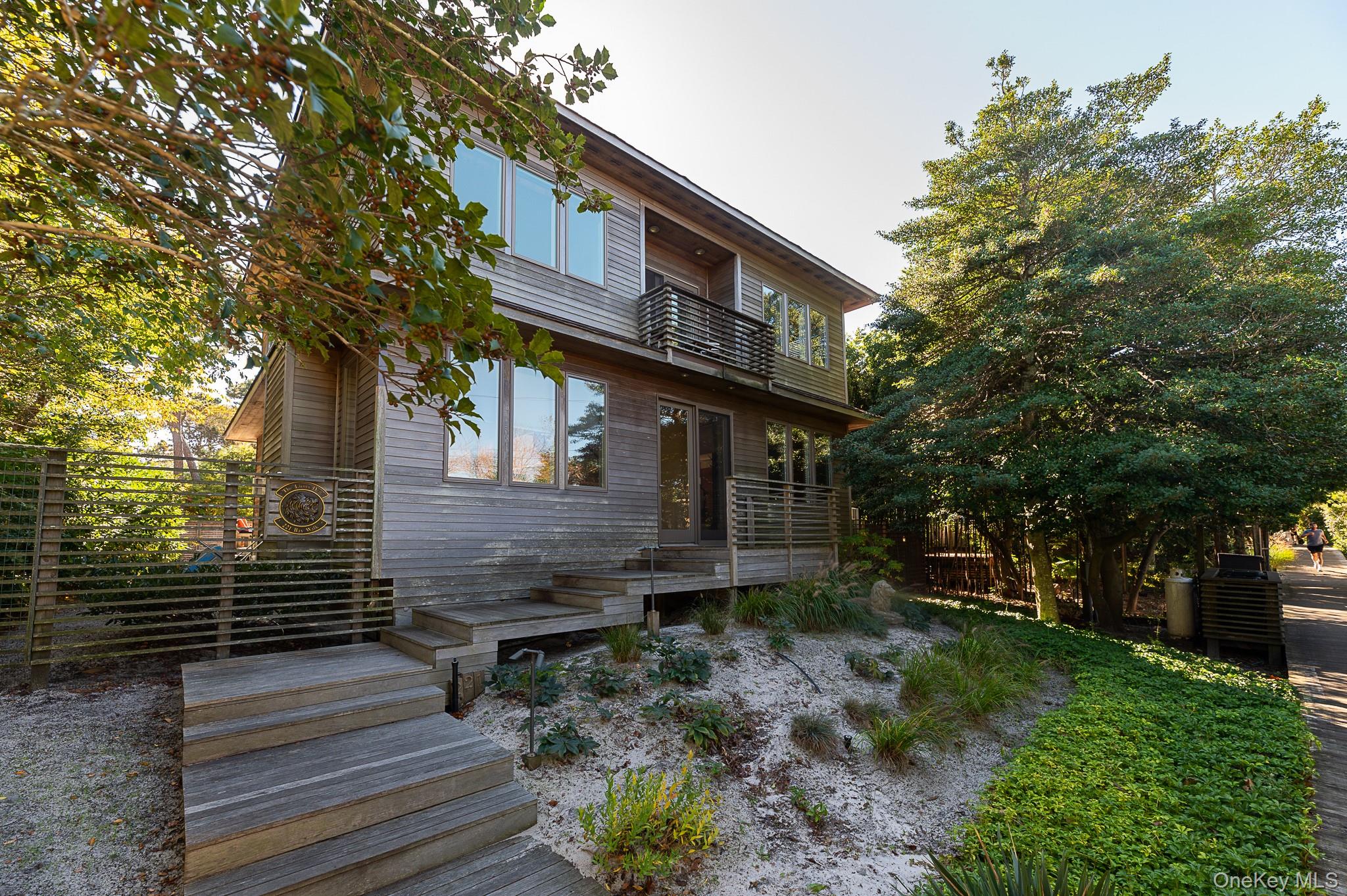 221 Bay Walk – For Sale