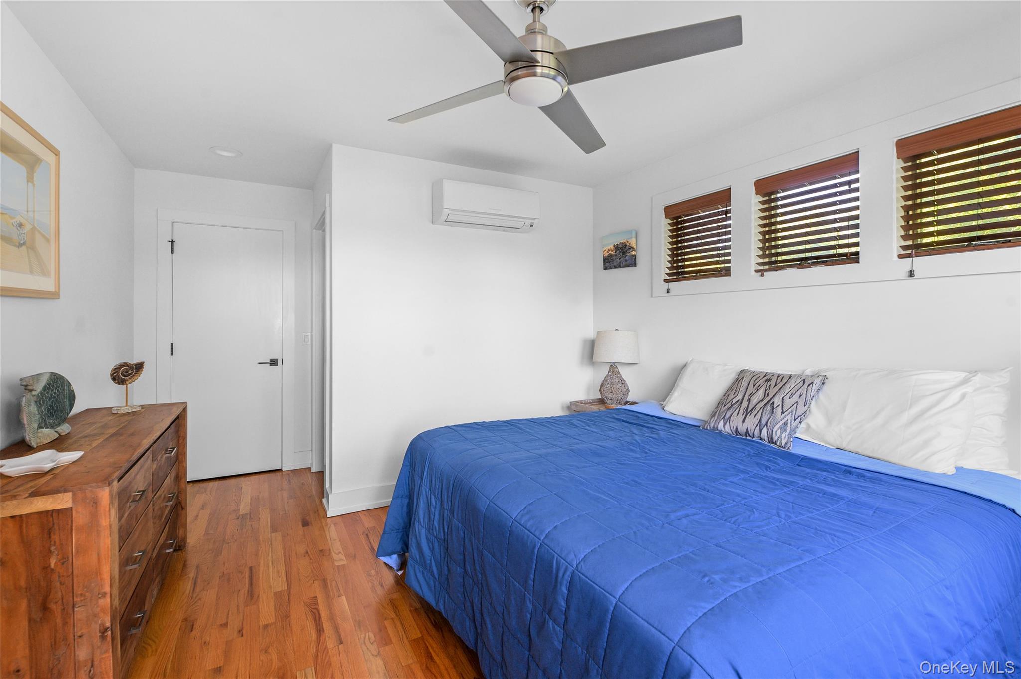 221 Bay Walk – For Sale photo 13