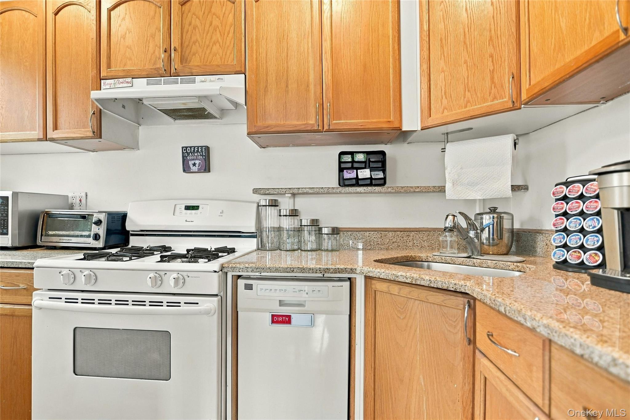 21 Bond Street, Unit 3J photo 12
