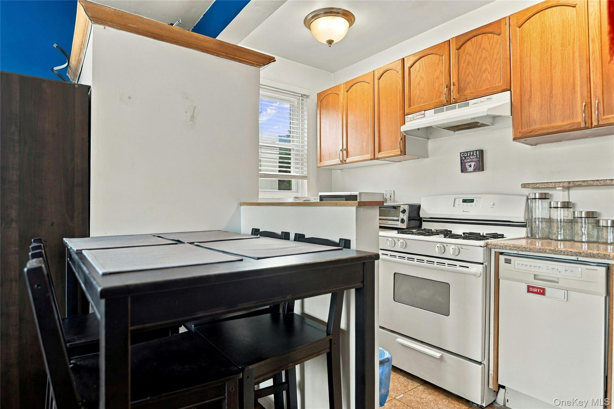 21 Bond Street, Unit 3J photo 11
