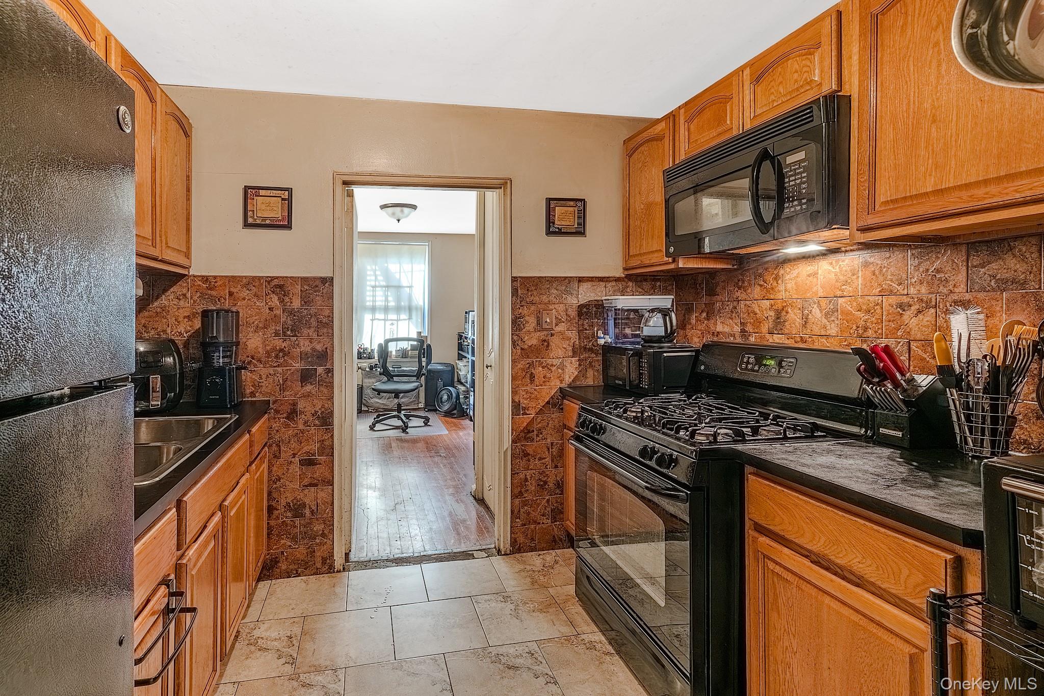 1275 E 51st Street, Unit 4L photo 6