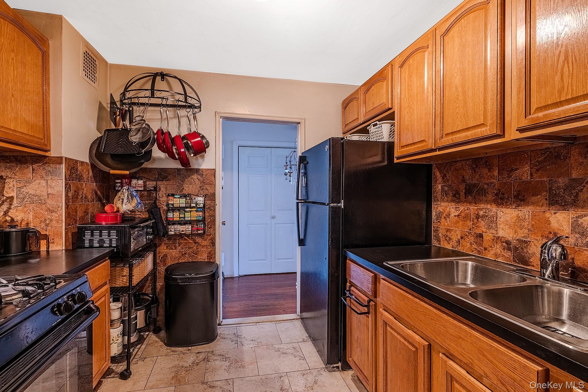 1275 E 51st Street, Unit 4L photo 7