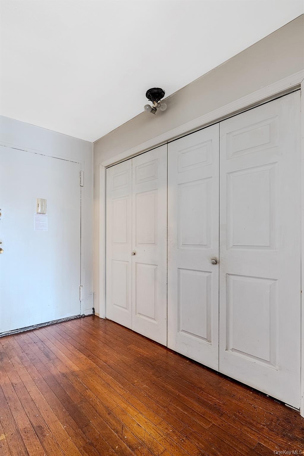1275 E 51st Street, Unit 4L photo 12