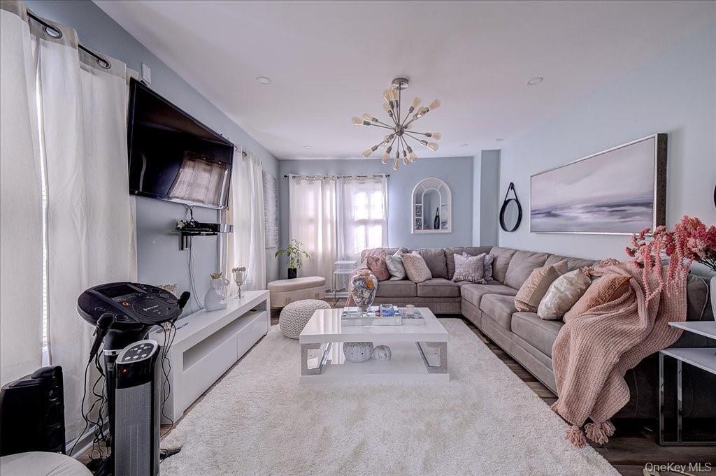 98 Pomona Rd – For Rent photo 5