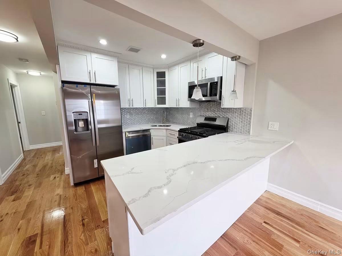 11505 Bedell Street – For Rent
