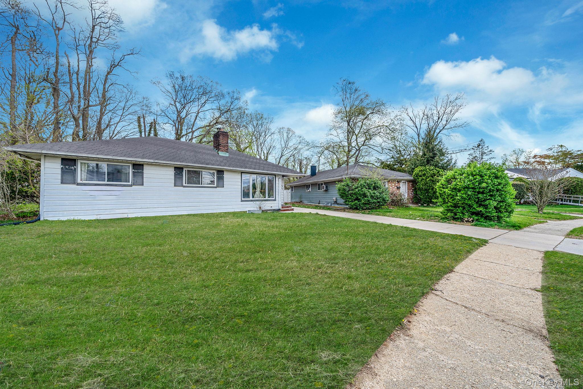 350 Coventry Road N – For Sale