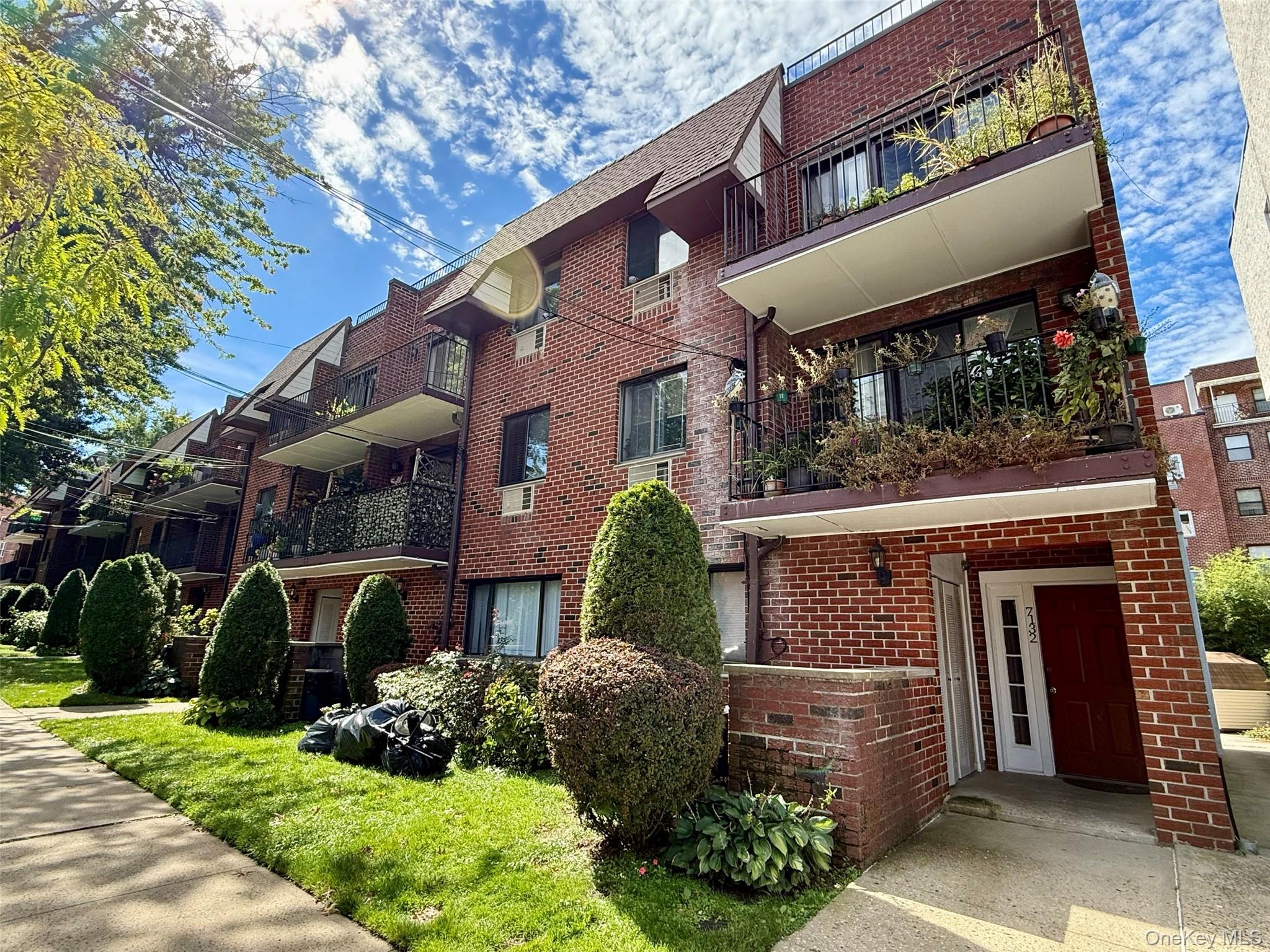 71-32 163rd Street, Unit 1