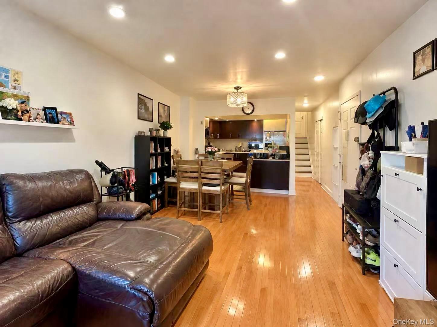 71-32 163rd Street, Unit 1 photo 4