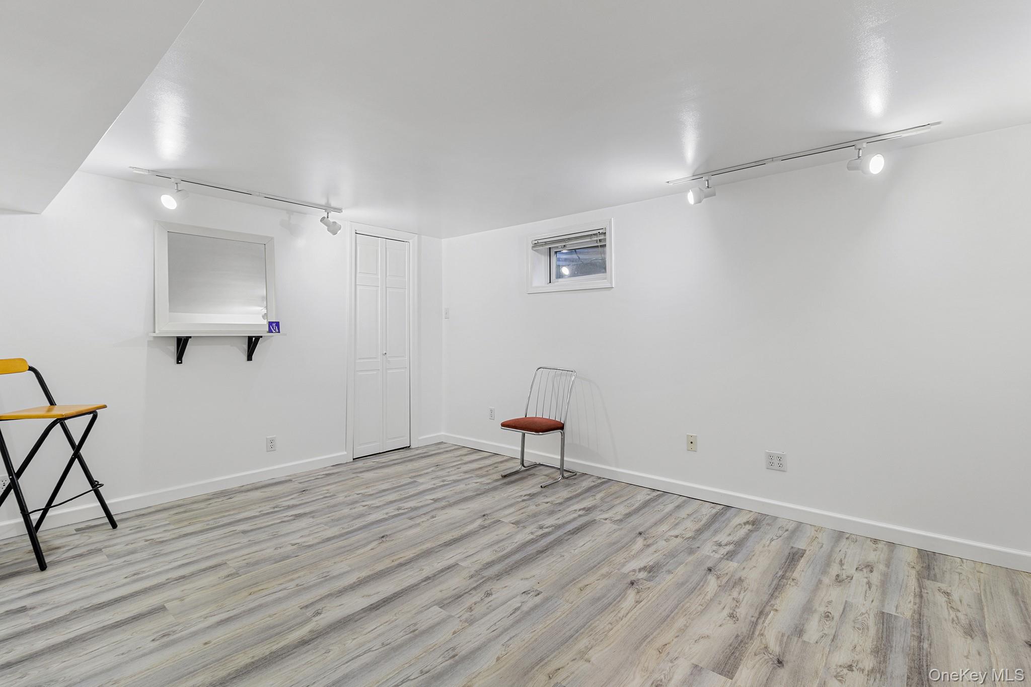 305 White Road – For Sale photo 19