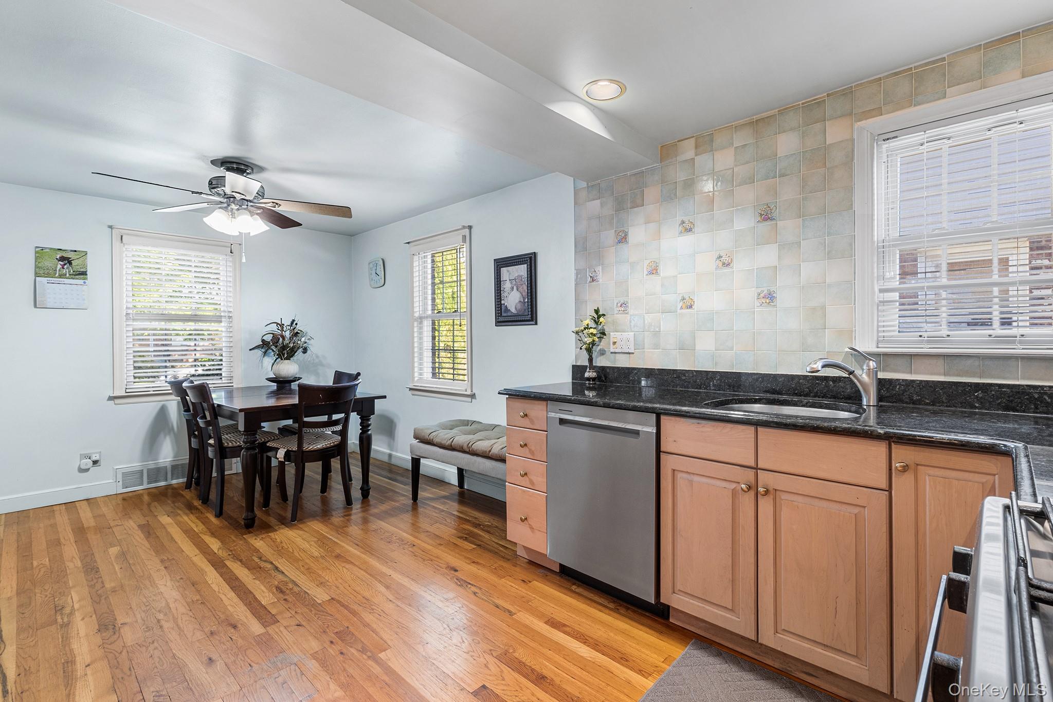 305 White Road – For Sale photo 11