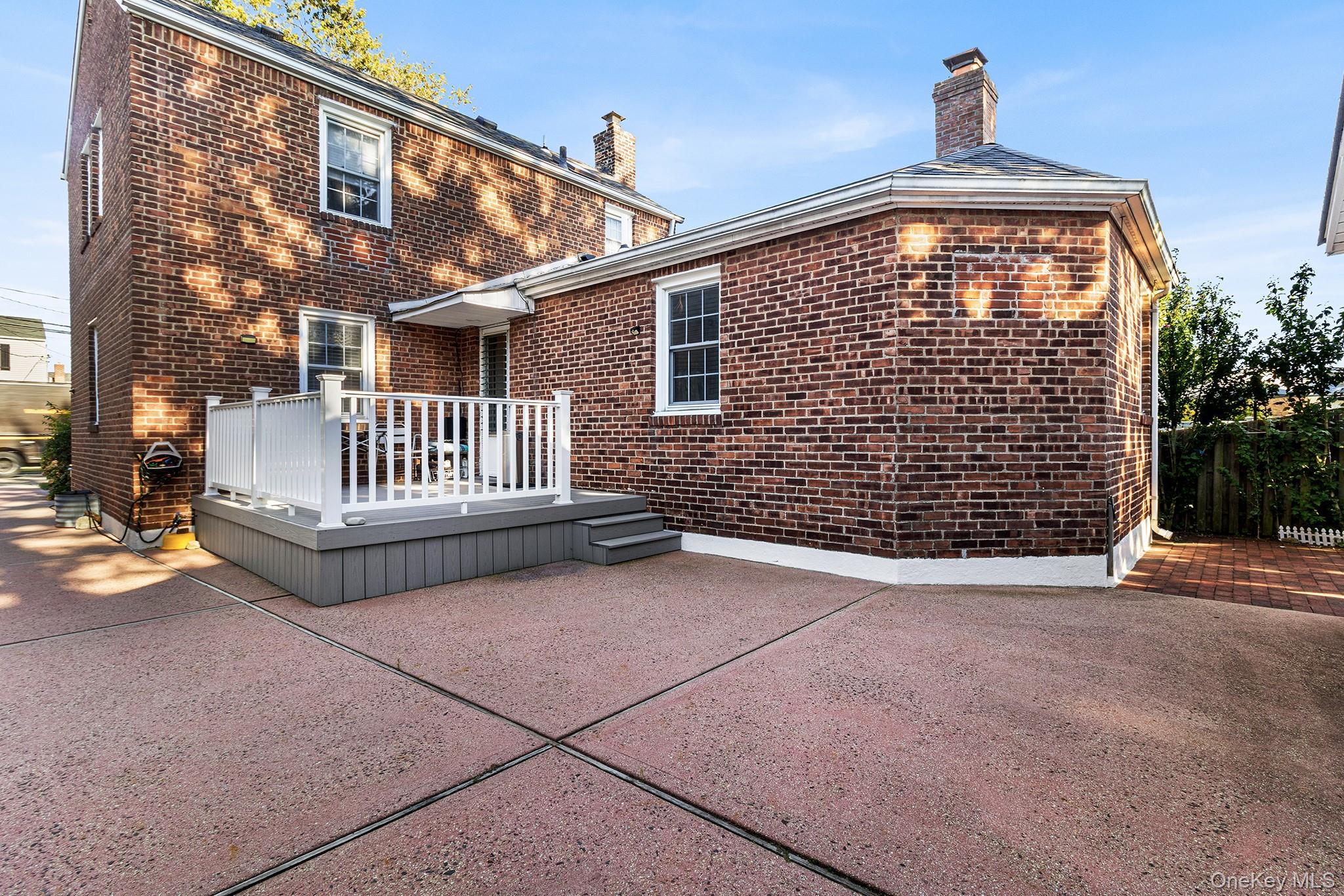 305 White Road – For Sale photo 22