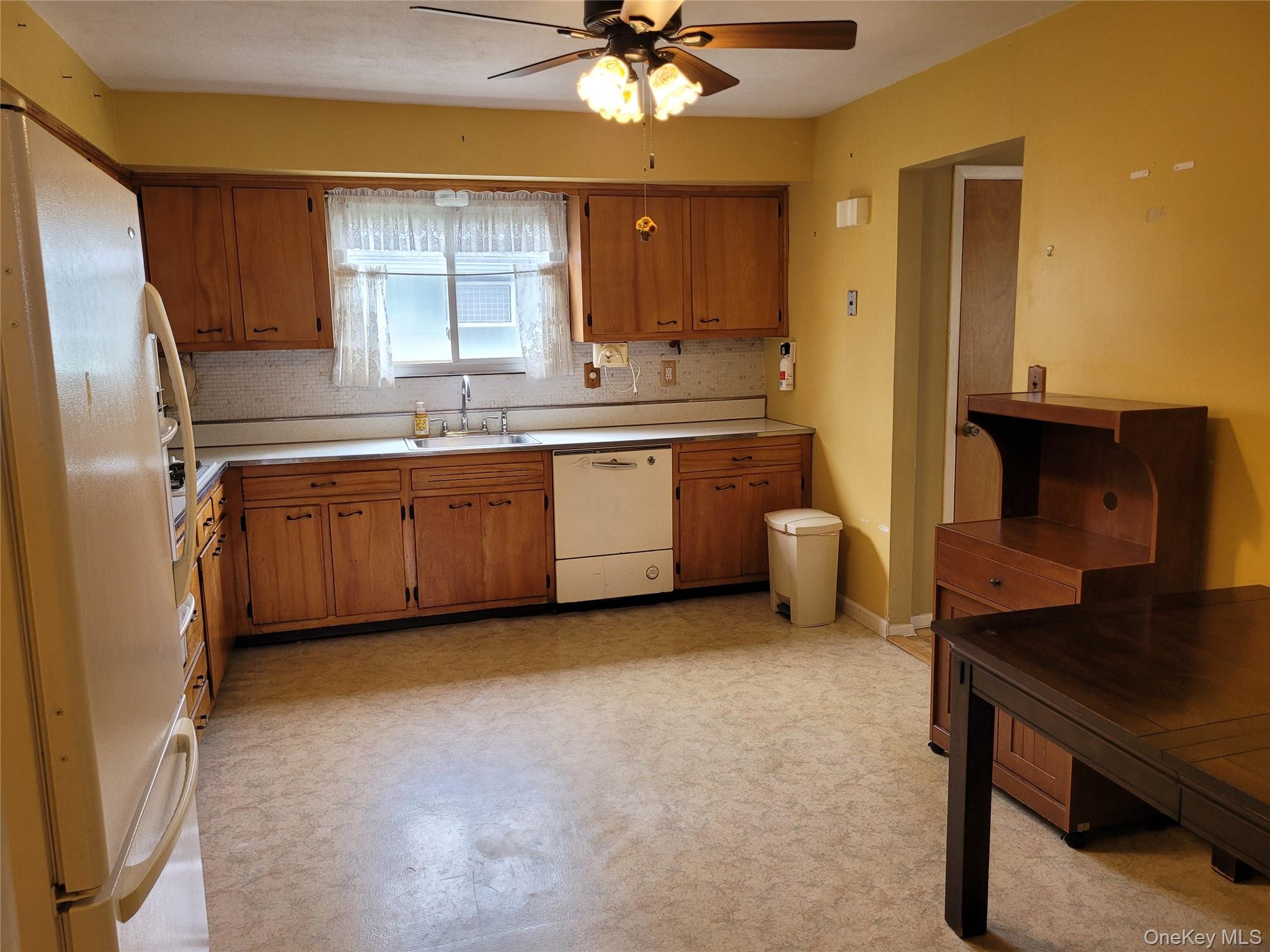 110 Crest Avenue – For Sale photo 21