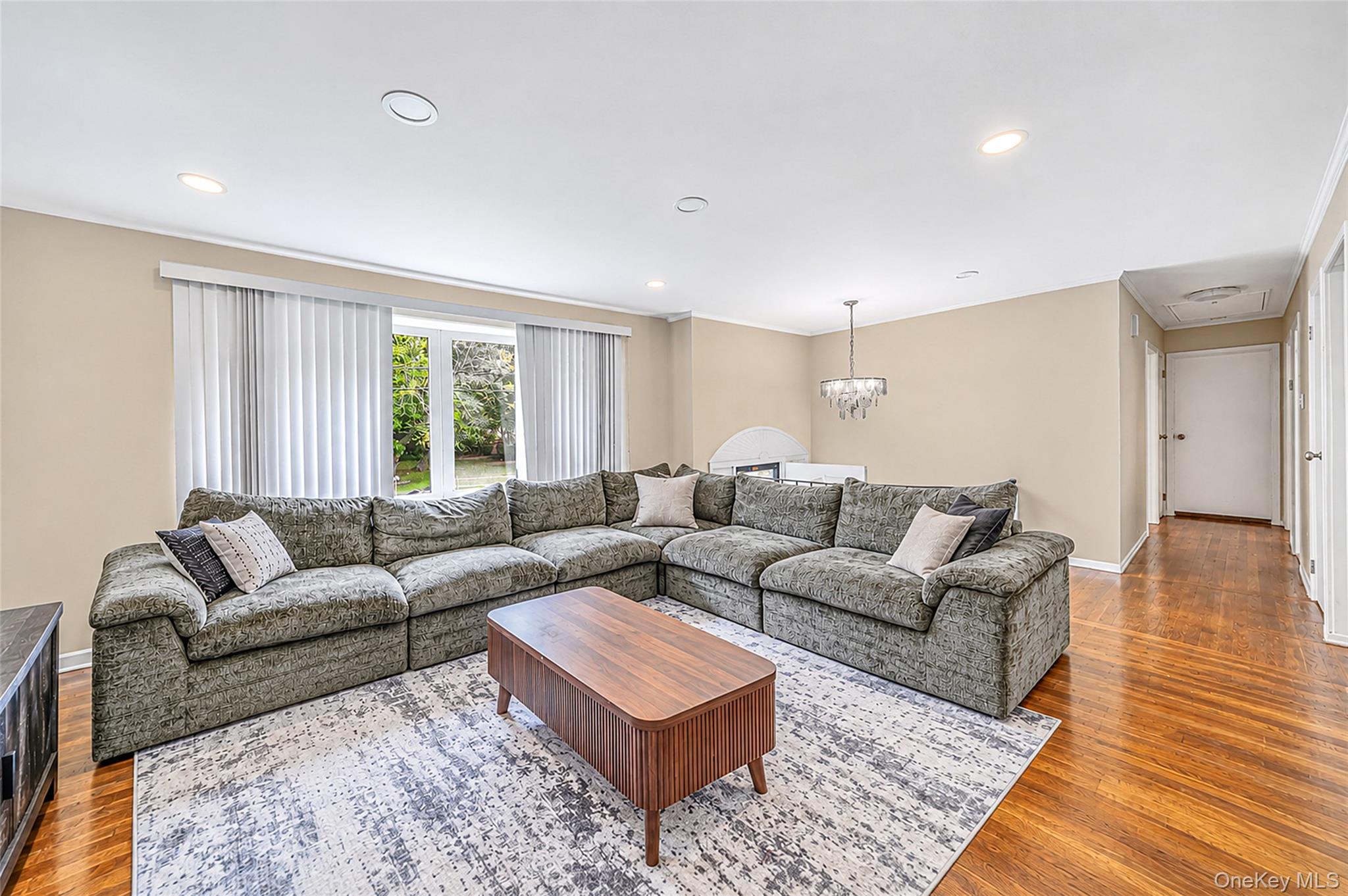 127 Iceland Drive – For Sale photo 7