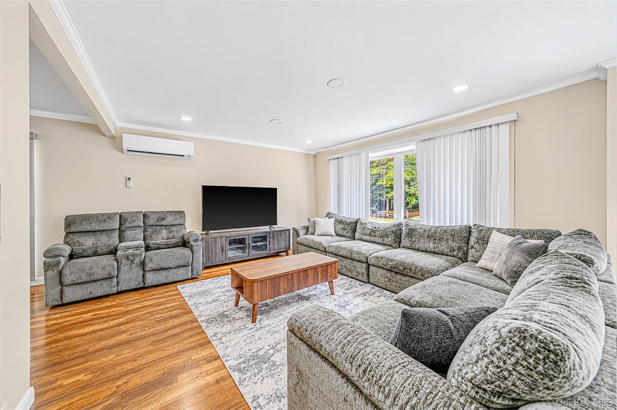 127 Iceland Drive – For Sale photo 6