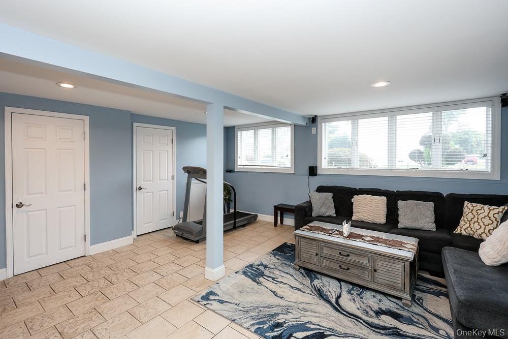 21 Kathleen E – For Sale photo 30