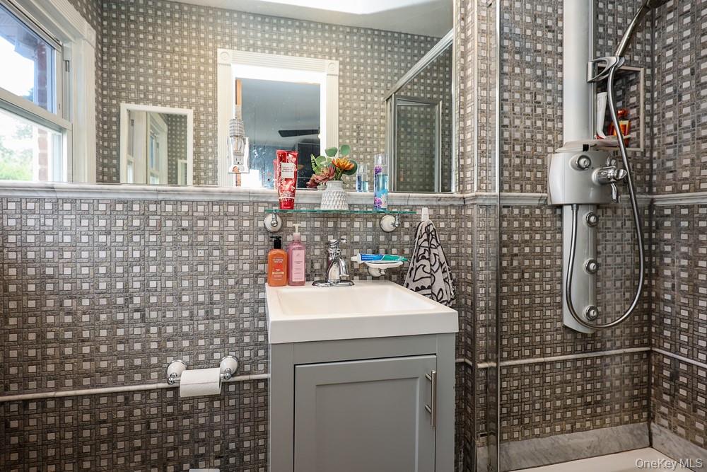 21 Kathleen E – For Sale photo 25
