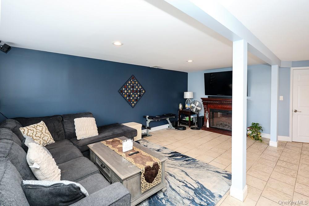 21 Kathleen E – For Sale photo 29