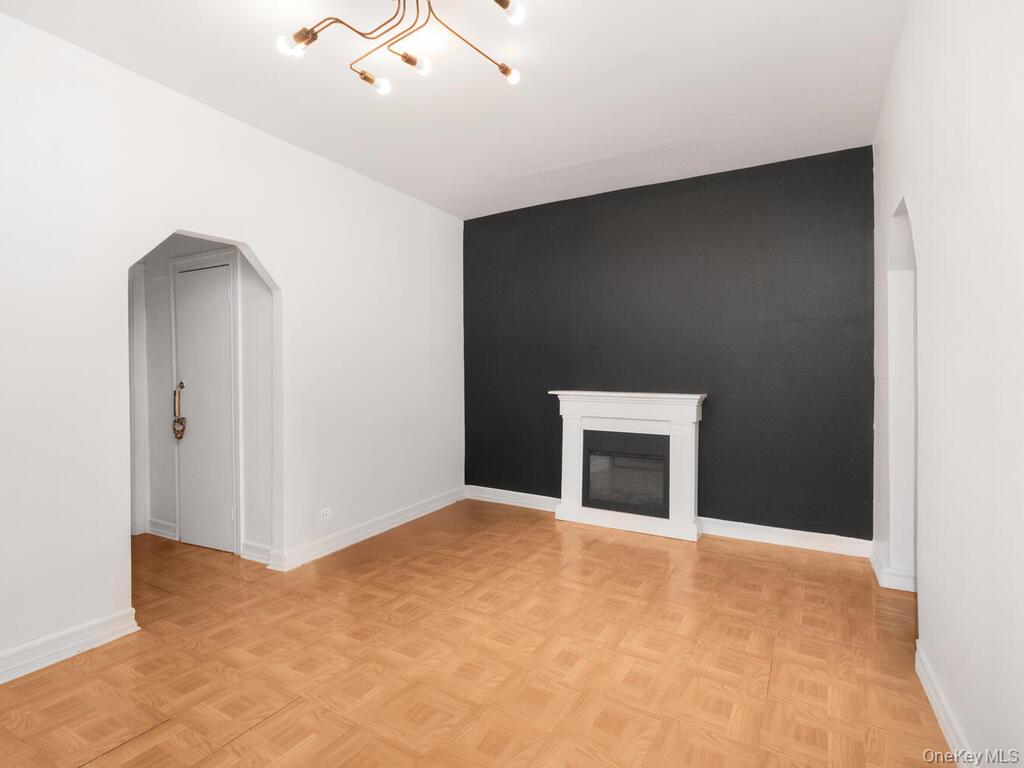 805 E 182nd Street, Unit 4E photo 3