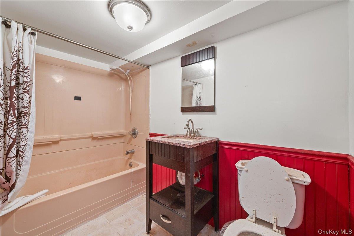536 Lake Shore Drive – For Sale photo 24