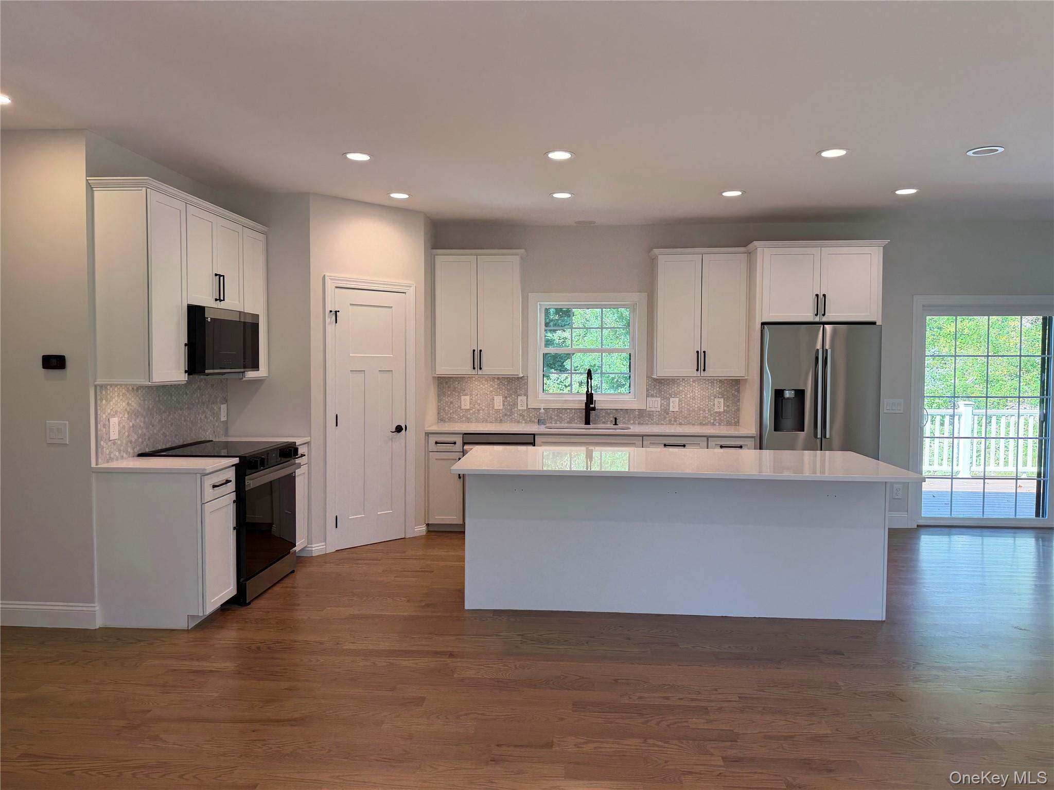 55 Schoolhouse Lane – For Sale photo 4