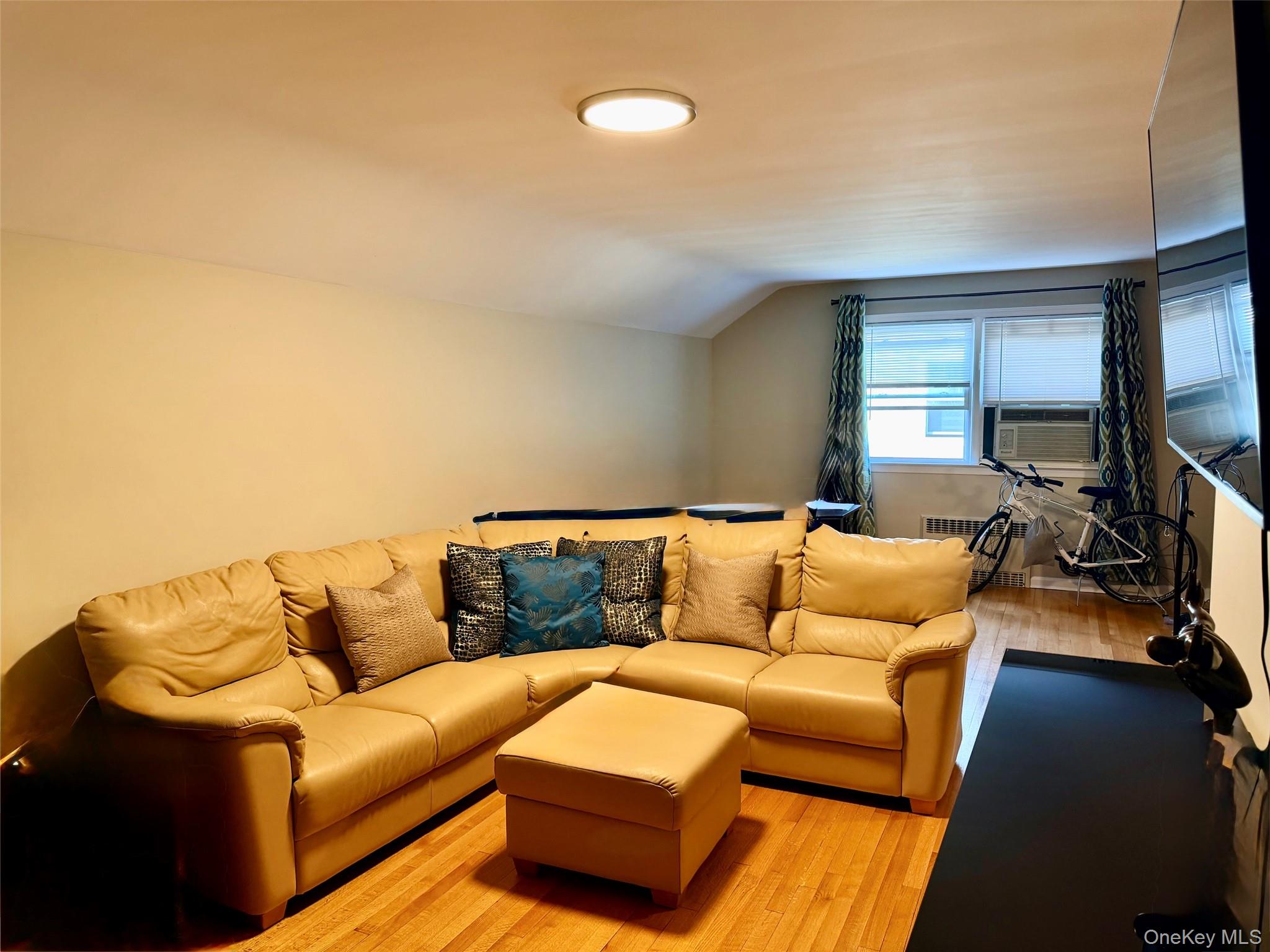 66 Lincoln Avenue – For Rent photo 5