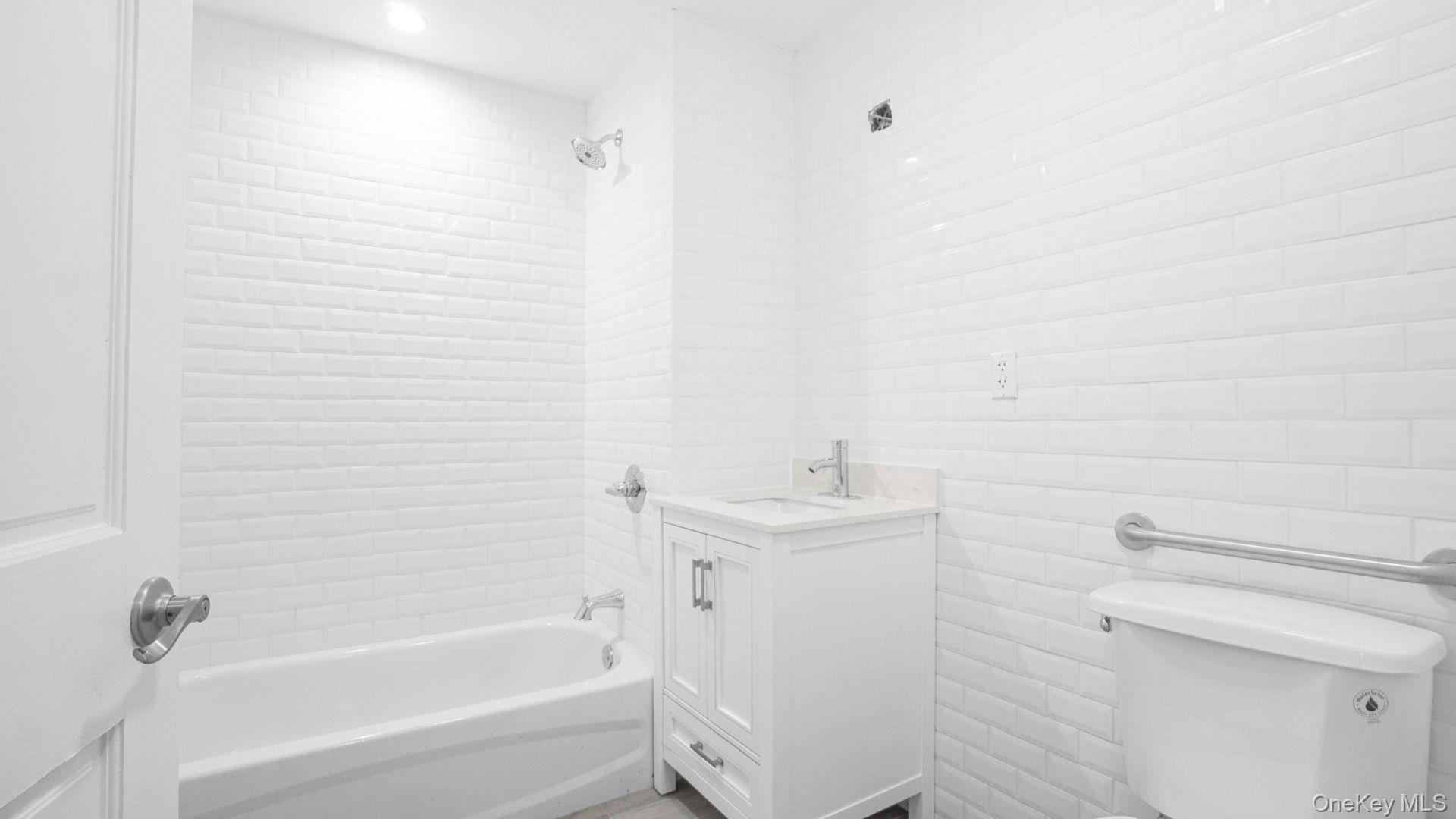 506 Van Nest – For Sale photo 19