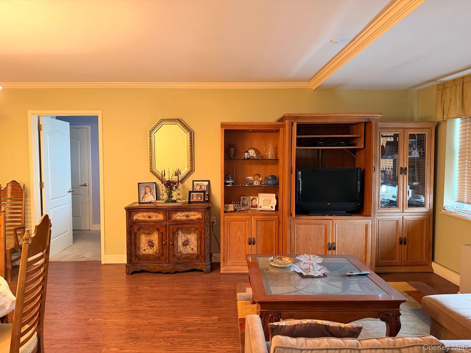 50 Merrick Avenue, Unit 405 photo 7