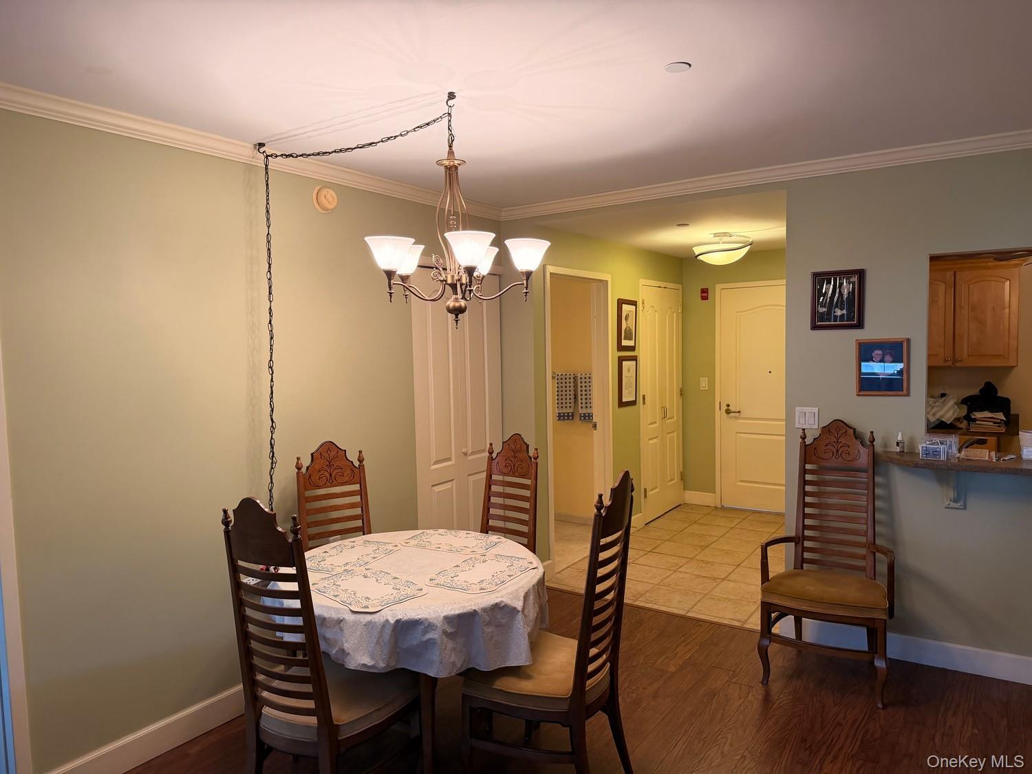 50 Merrick Avenue, Unit 405 photo 5