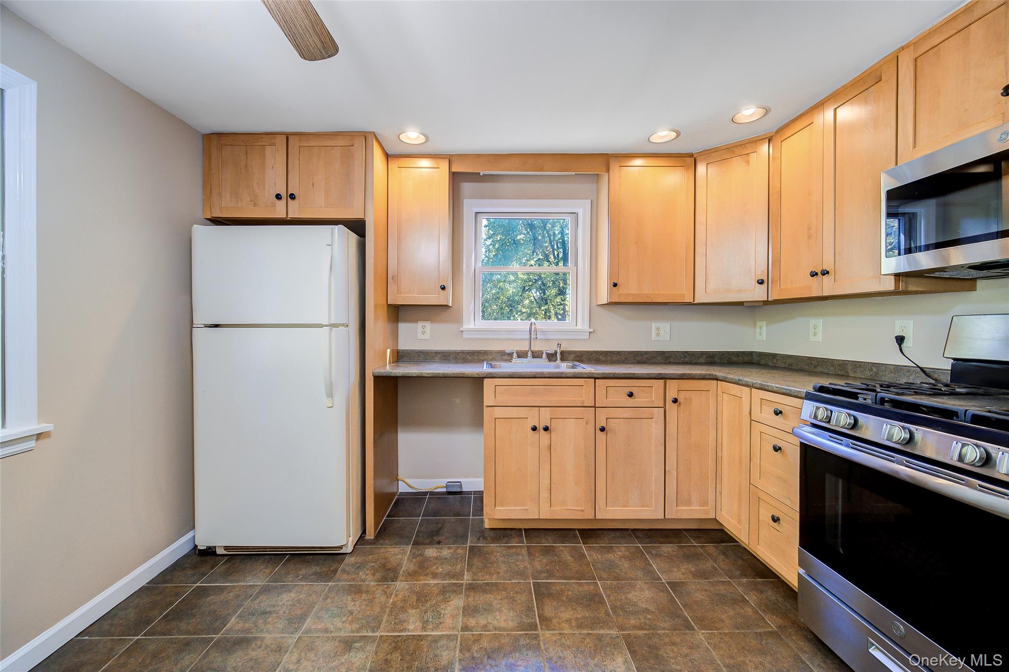 112 Houston Street – For Sale photo 6