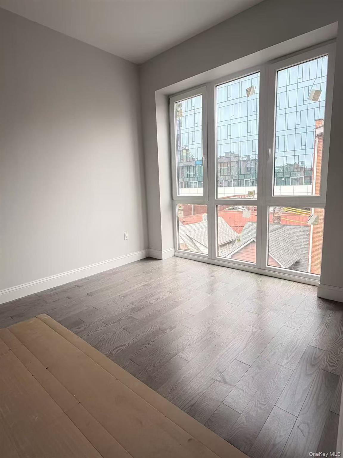 136-17 Carlton Place – For Sale photo 4